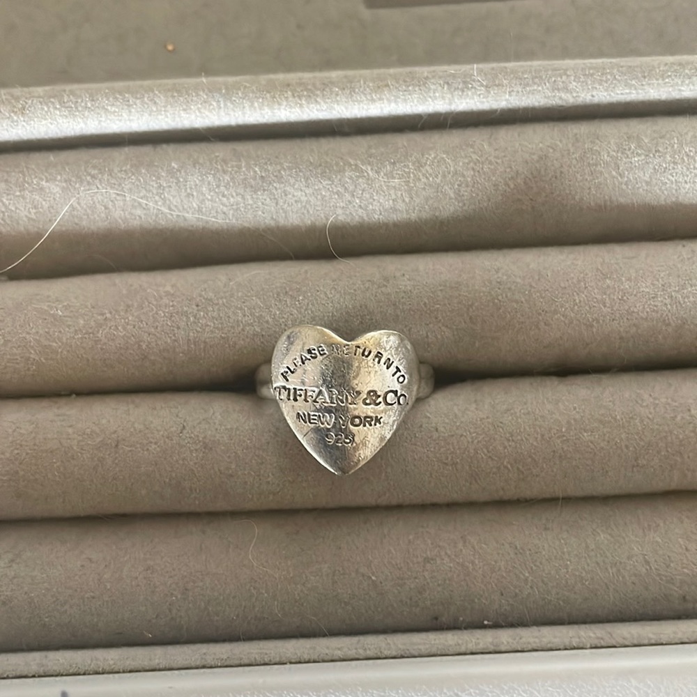 Vintage Please Return to Tiffany & Co heart ring